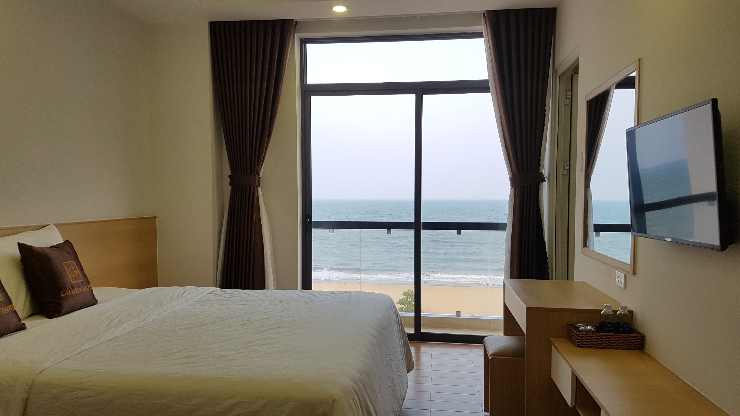 phong-deluxe-2-nguoi-view-bien